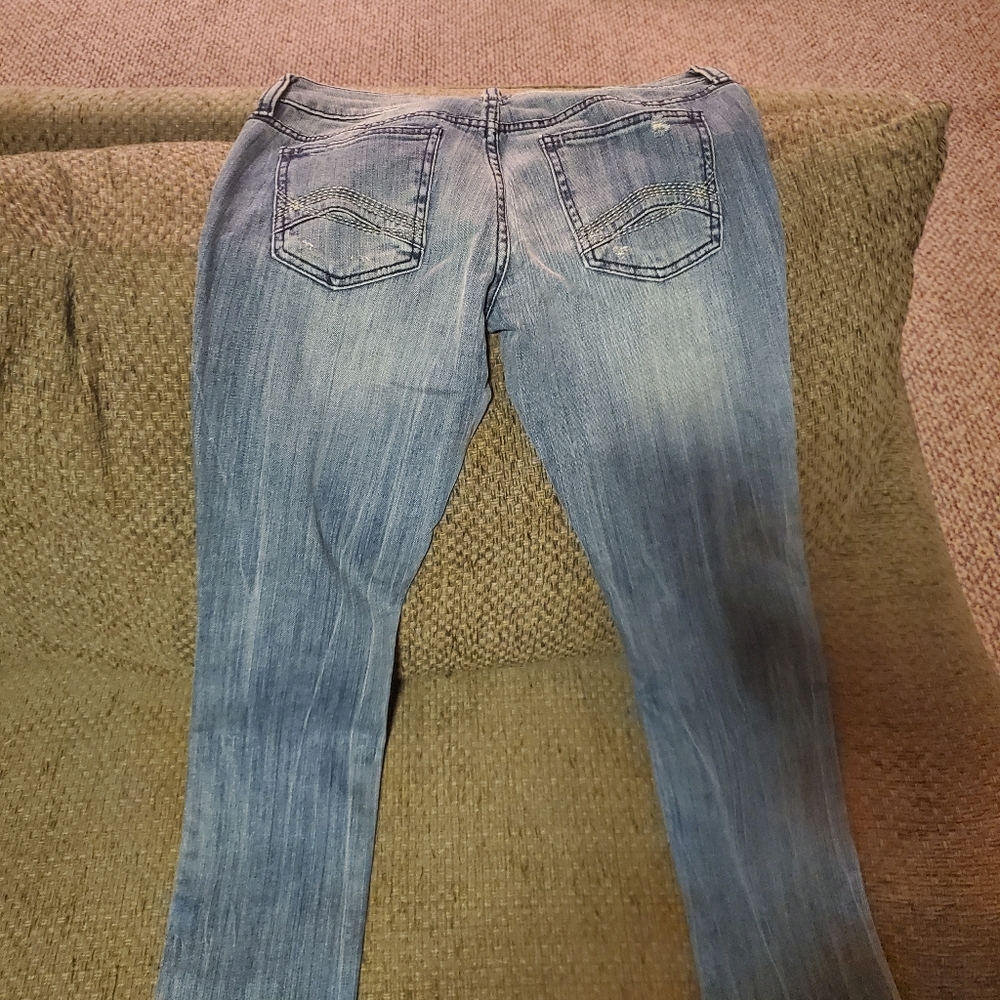 Clothes - Picture 3 of 8